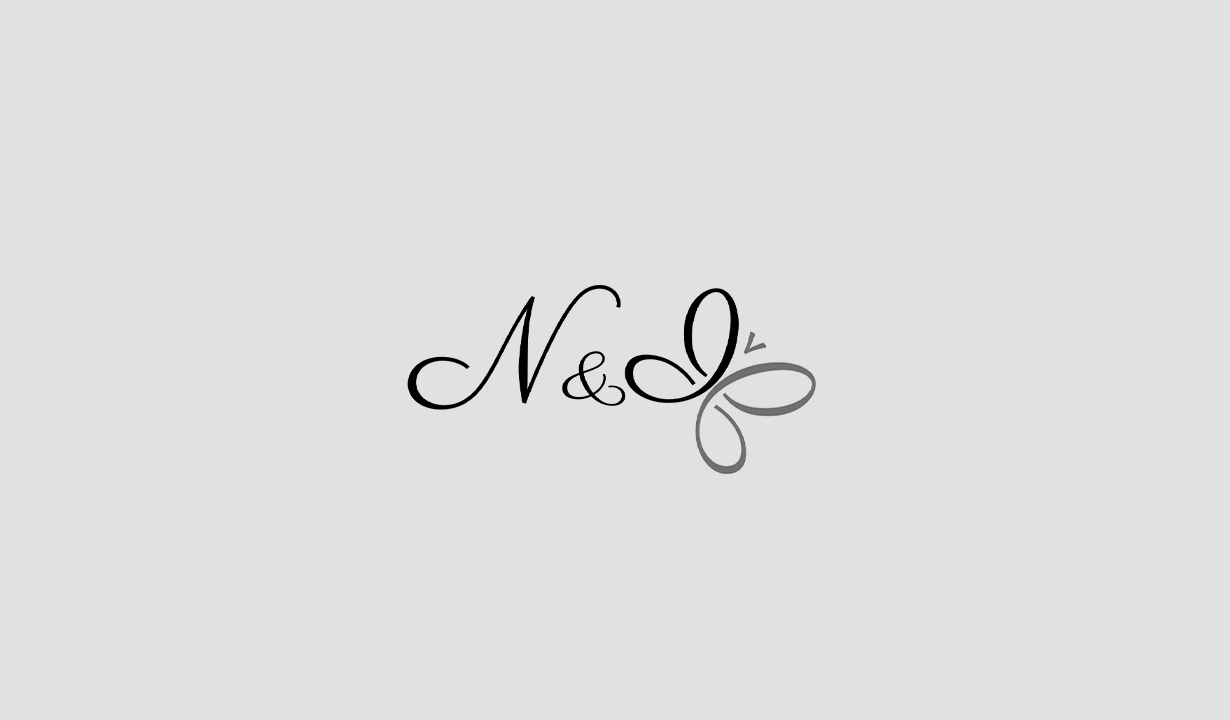 Nude & Ivory logo zwart
